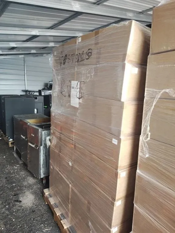 X1 PALLET OF MASKS