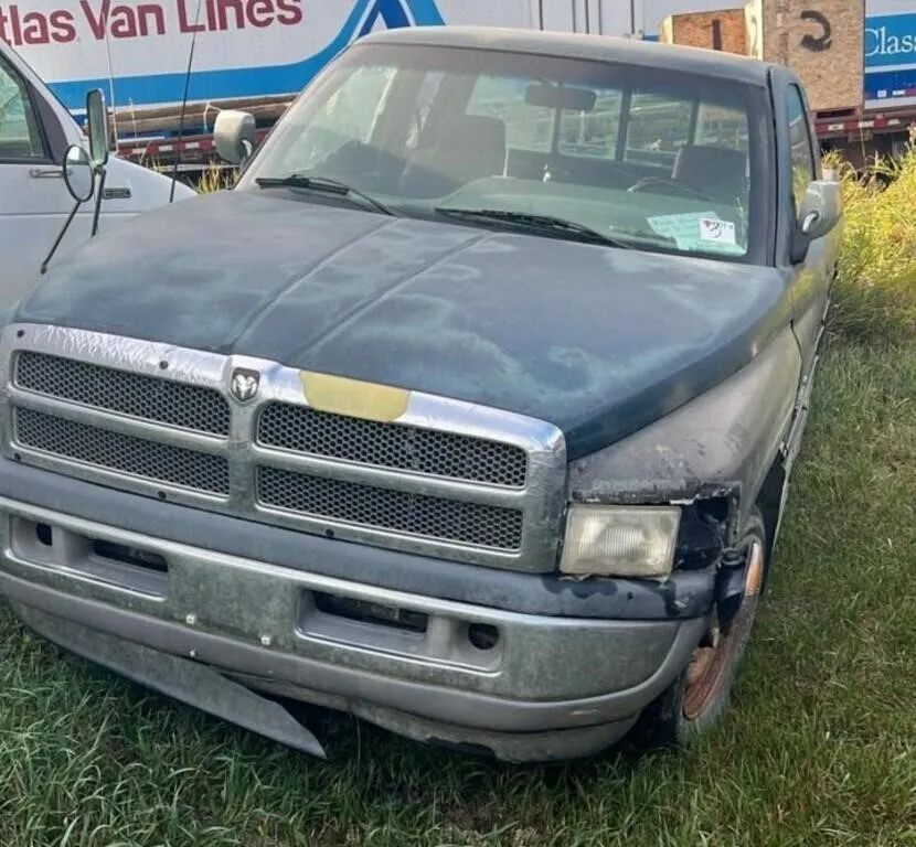 Salvage Vehicle - Dodge RAM Truck. PARTS ONLY.