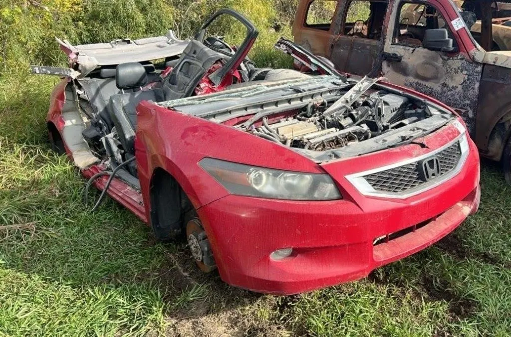 Salvage Vehicle - Honda 4DR Car. PARTS ONLY.