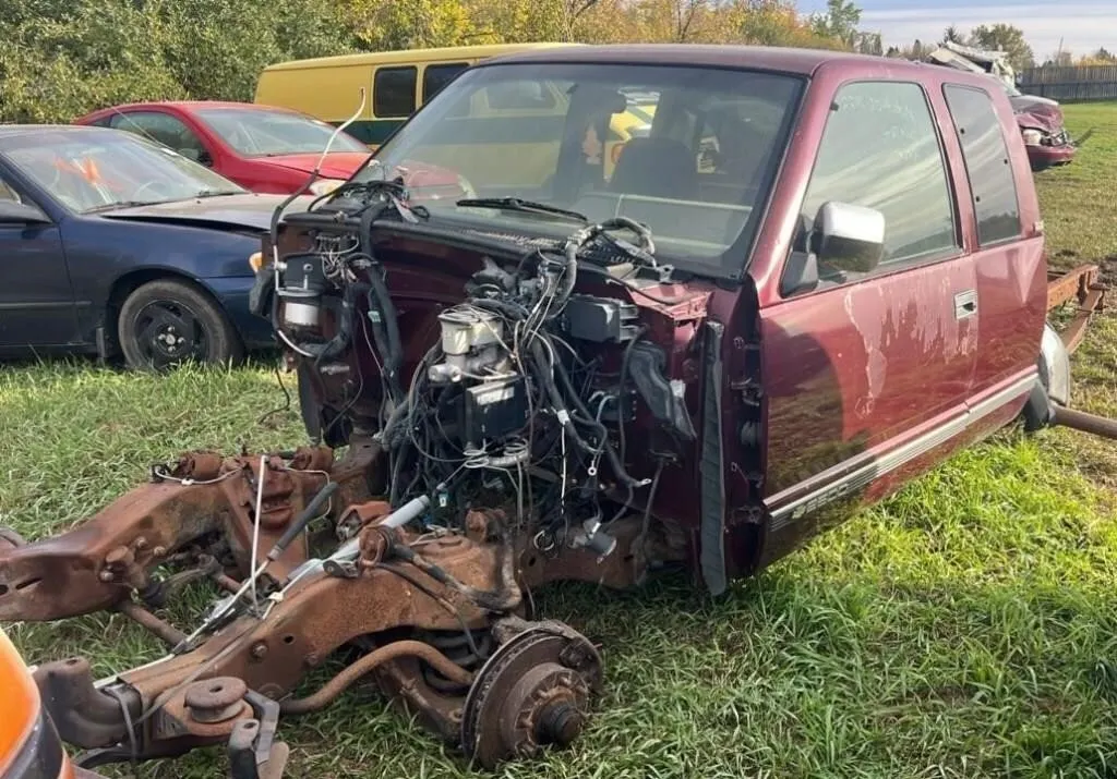 Salvage Vehicle - Chevrolet 2500 Frame and Body.