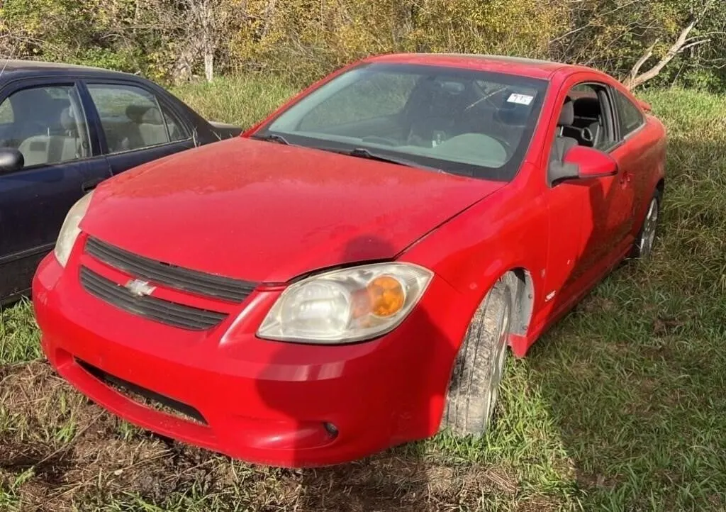 Salvage Vehicle - Chevrolet Cobalt Car. PARTS ONLY
