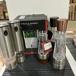 Cole and Mason Salt and Pepper Mill Set