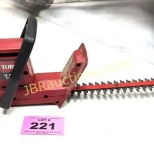 ELECTRIC HEDGE TRIMMER