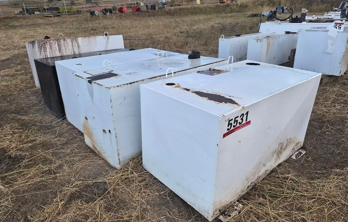 (5) Steel Fuel Tanks
UNRESERVED