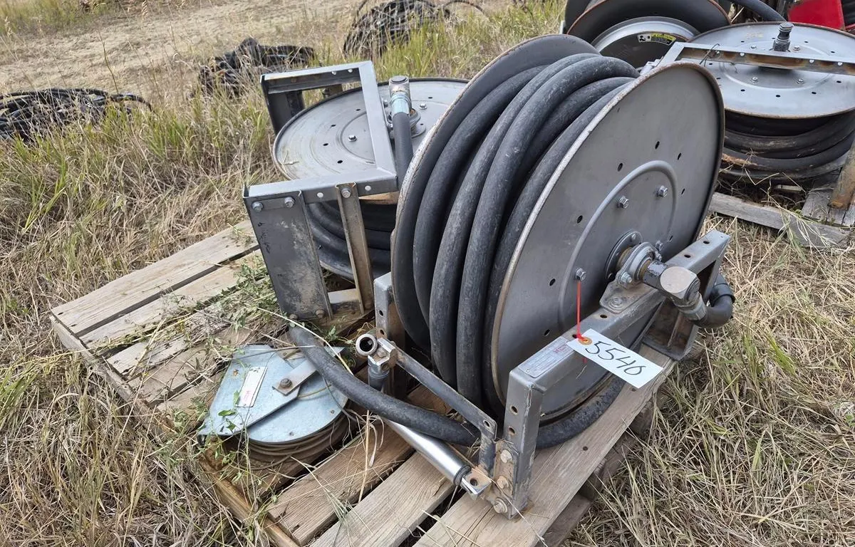 (2) Hannay Industrial Hose Reels w/ Nozzles
UNRESERVED