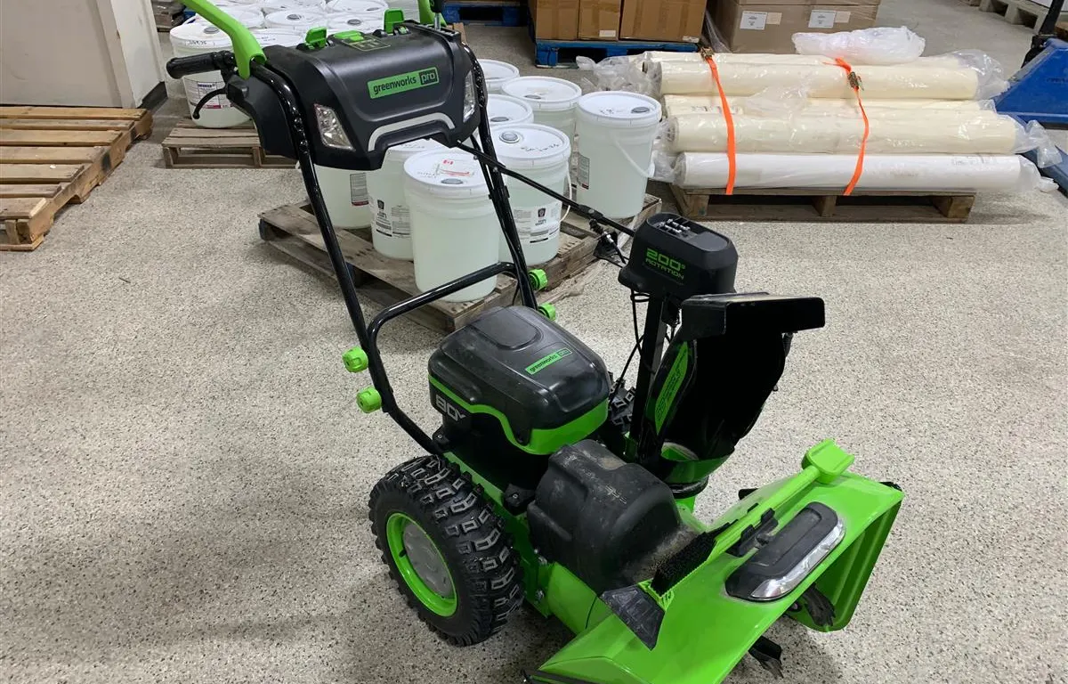Greenworks Pro 80V Snow Blower (No Charger/Batteries)
UNRESERVED