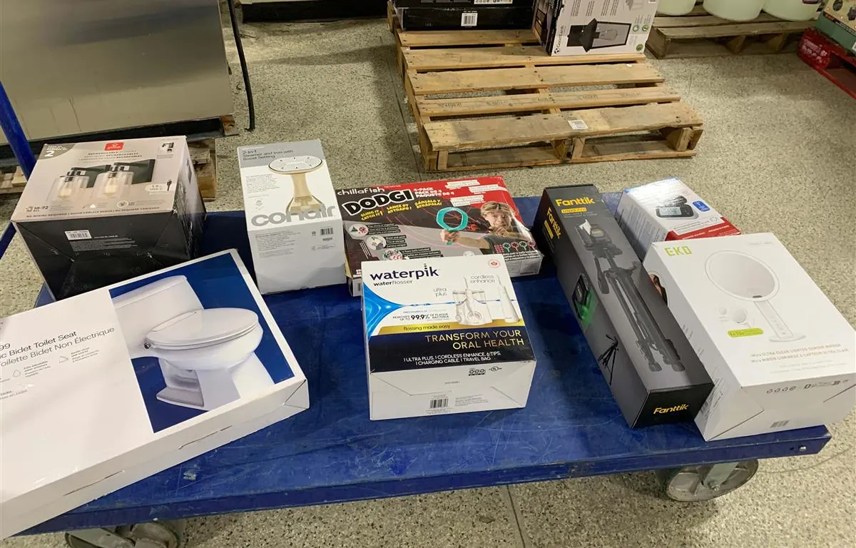EKO Vanity Mirror, Conair Steamer, Doggo Game & More
UNRESERVED