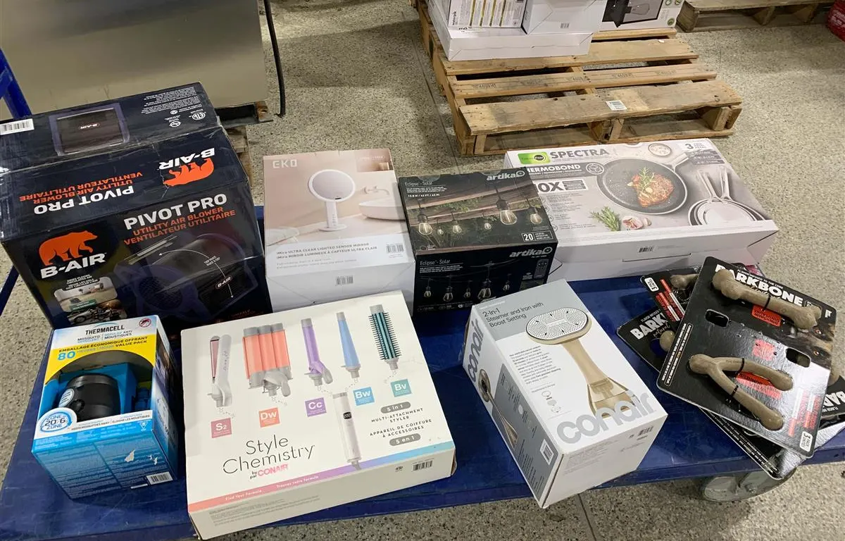 Blower Fan, Pan Set, Vanity Mirror & More
UNRESERVED