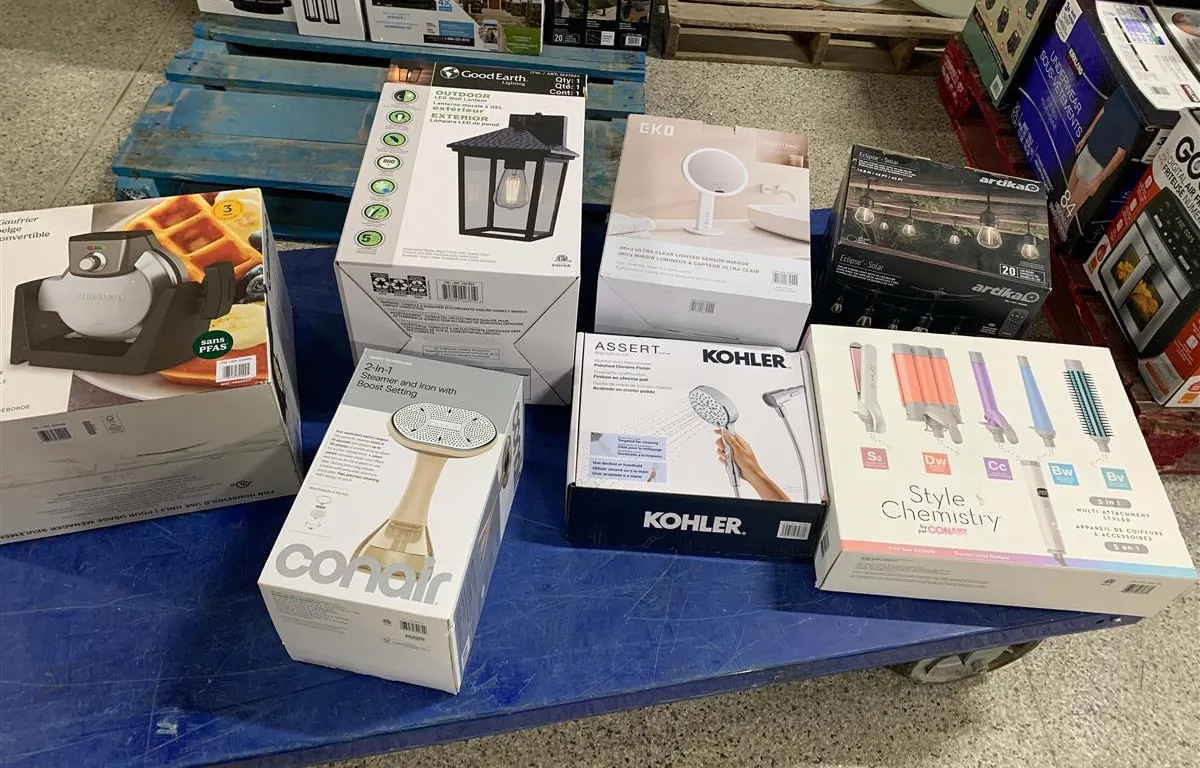 Waffle Maker, Outdoor Lighting, Vanity Mirror & More
UNRESERVED