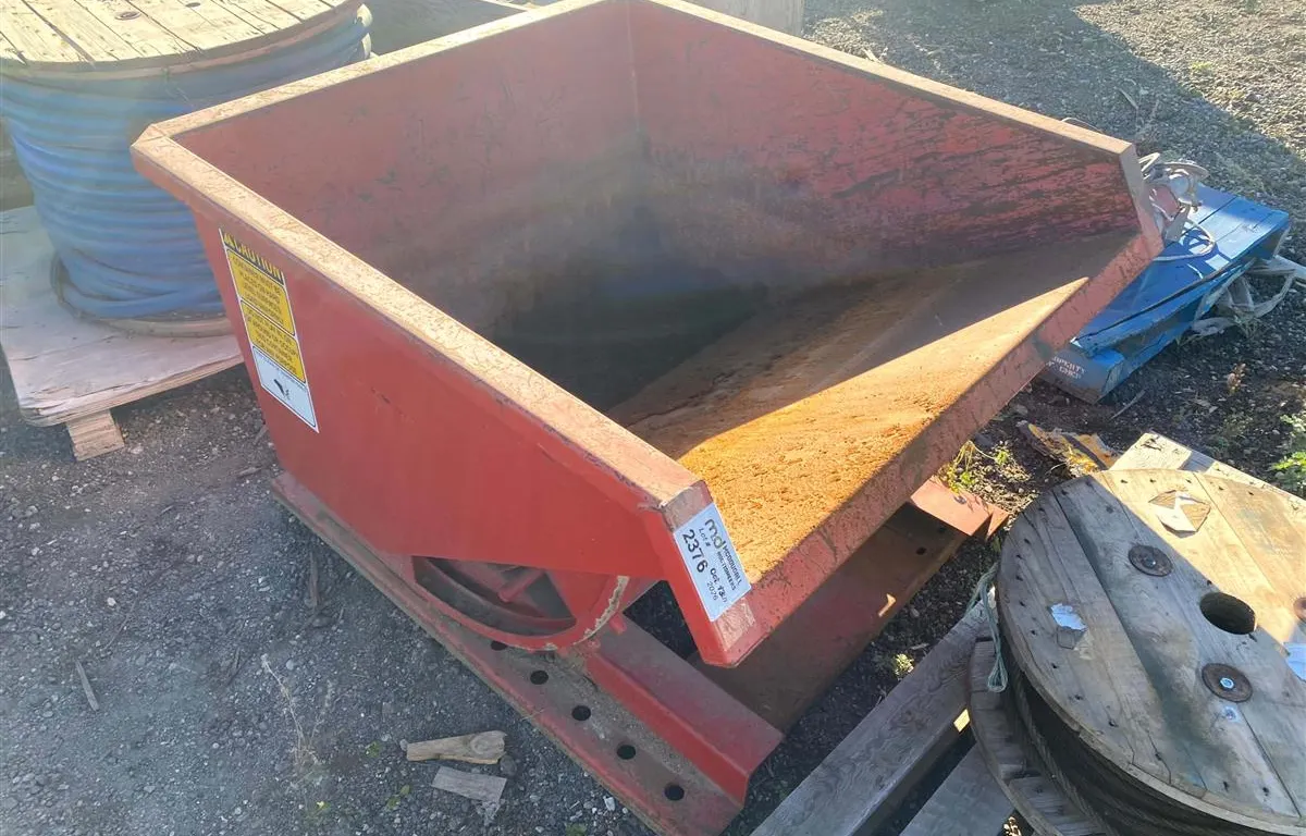Steel Self-Dumping Hopper
UNRESERVED