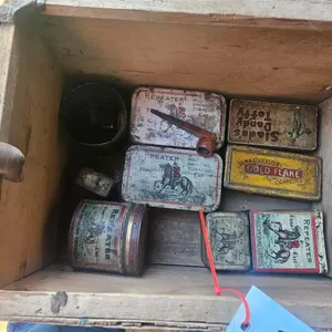 Assorted Vintage Tobacco Tins & Pipe
 UNRESERVED