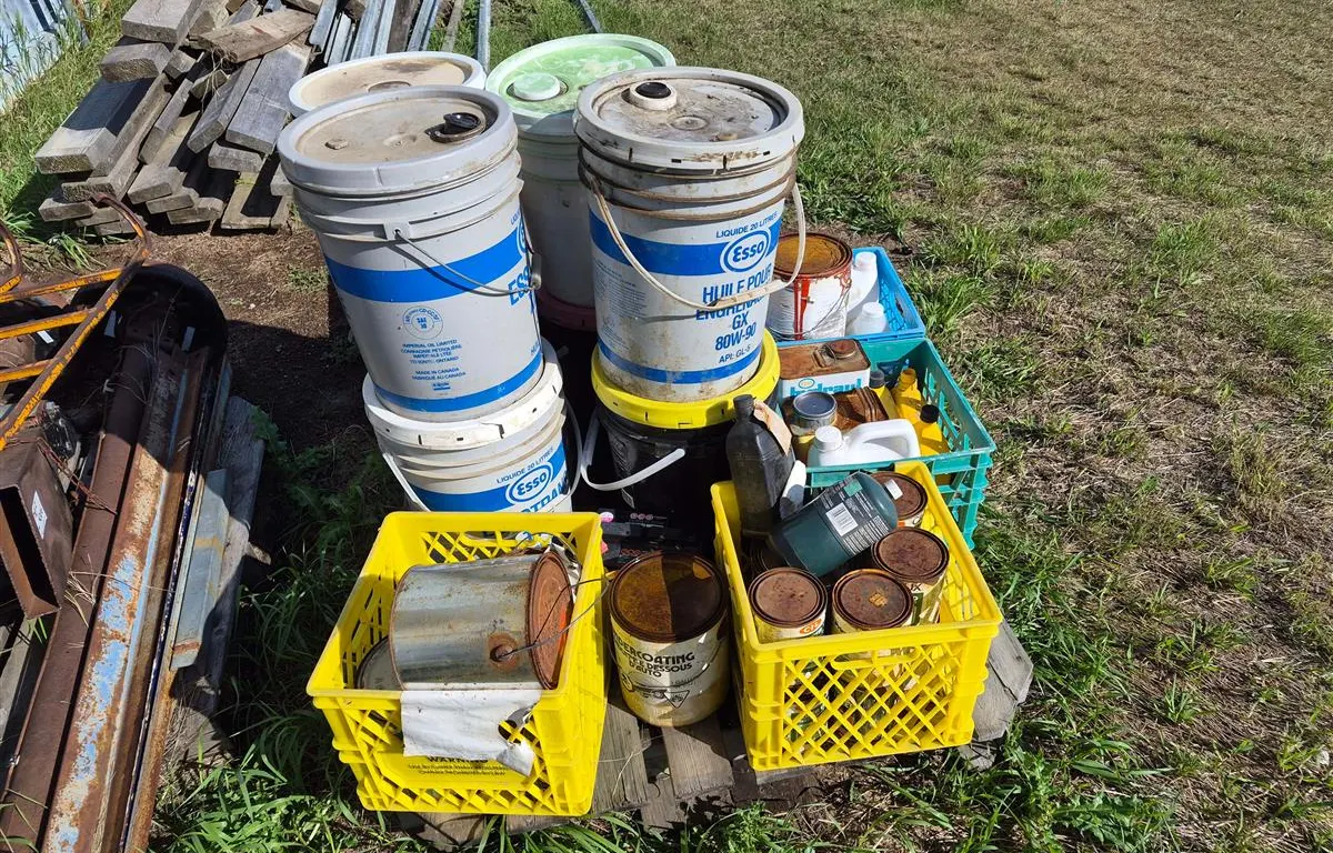 Assorted Lubricants, Paint and Containers
UNRESERVED