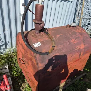 Steel Fuel Transfer Tank with Hand Pump
 UNRESERVED