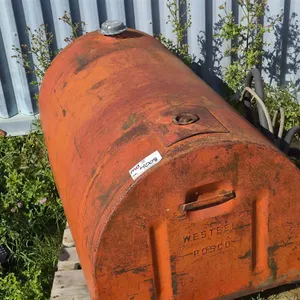 Weststeel Rosco Steel Fuel Tank with Pump
 UNRESERVED