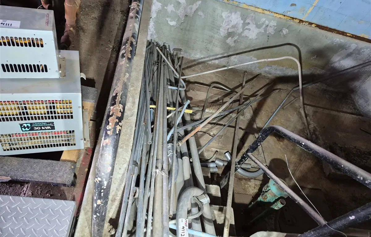 Assorted Metal Tubing and Bent Pipe Sections
UNRESERVED