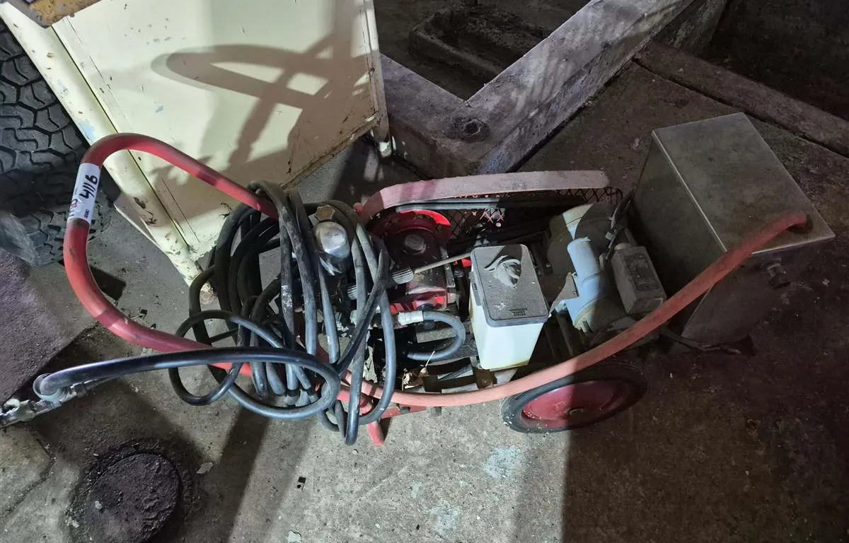 Portable Pressure Washer Cart
UNRESERVED