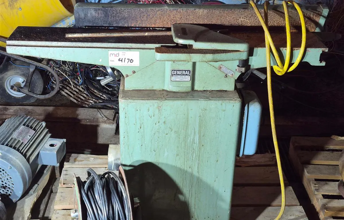 General 1180 Woodworking Jointer
UNRESERVED