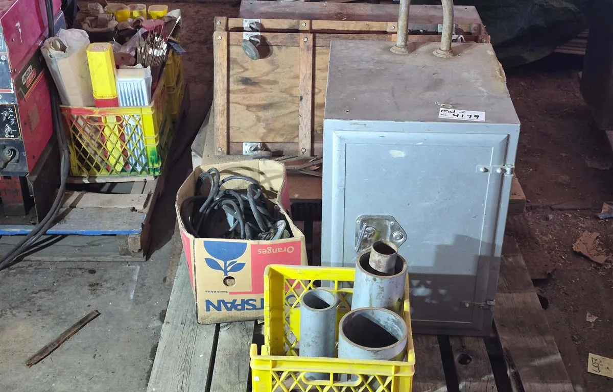 Metal Cabinet and Assorted Steel Parts
UNRESERVED
