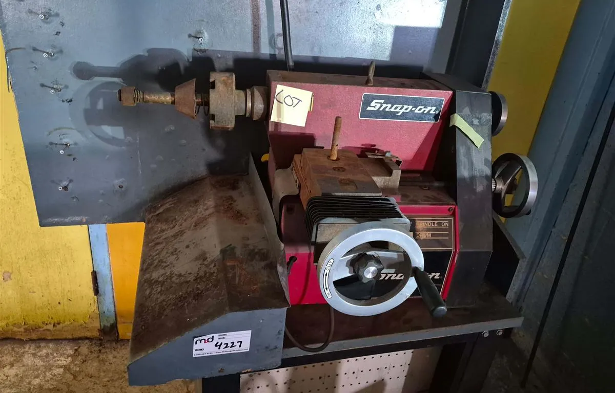 Snap-on Brake Lathe
UNRESERVED