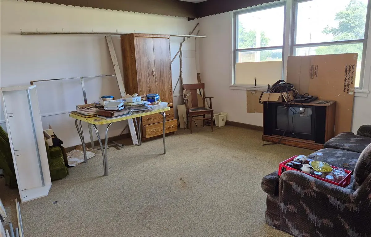 Assorted Household Furniture and Contents
UNRESERVED