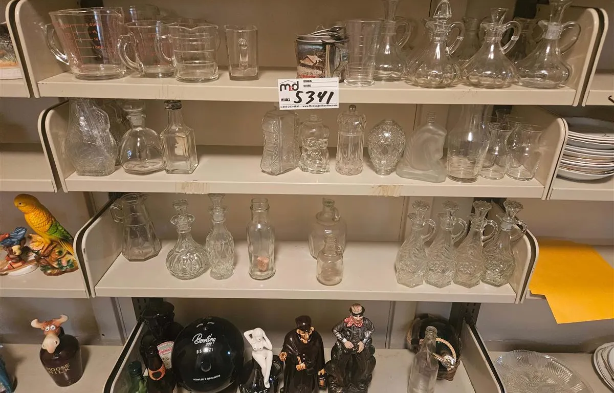 (4) Shelves of Assorted Glassware and Decanters
UNRESERVED