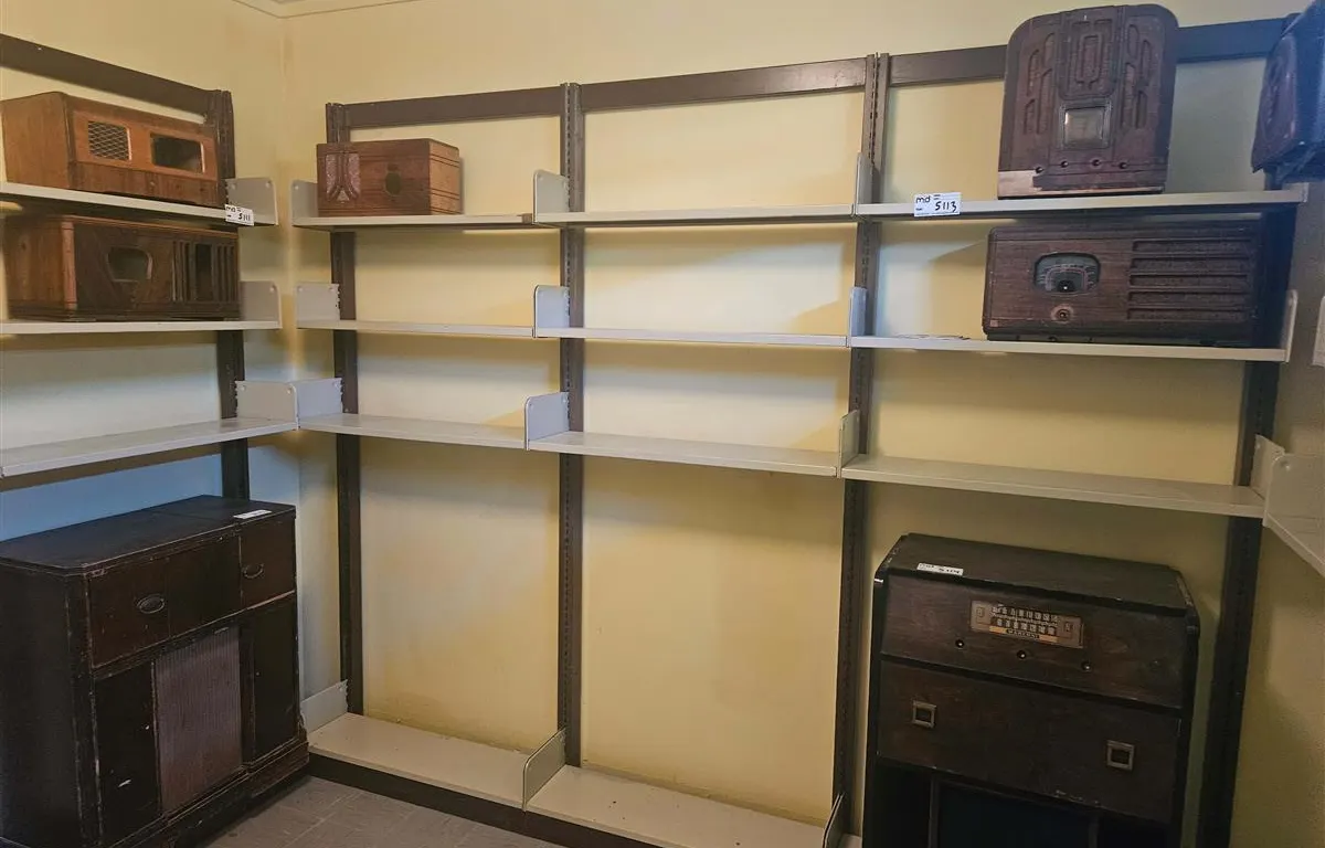 Shelving in Room (Contents Not Included)
UNRESERVED