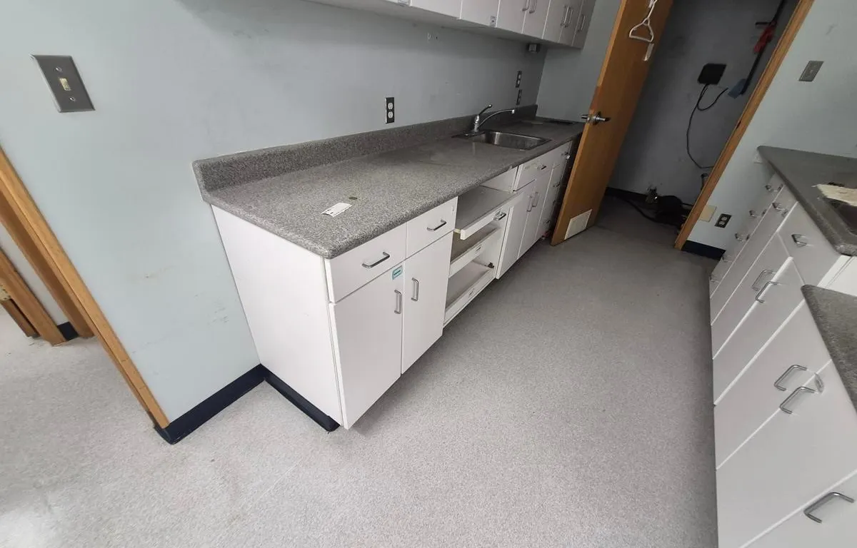 Cabinetry with Countertops and Sink
UNRESERVED