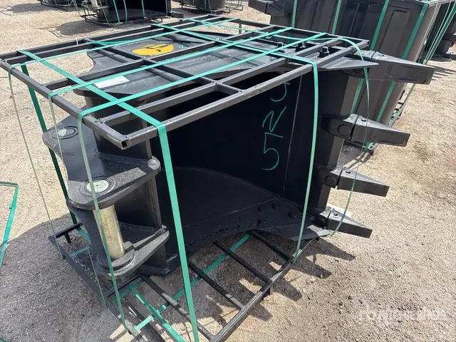Trojan 36 in Digging Excavator Bucket - Fits 65mm Cat 311/312/313/314 Kobelco 140 Deere/Hitachi ZX120/135 Case 130/135, Doosan DX140 (Unused)