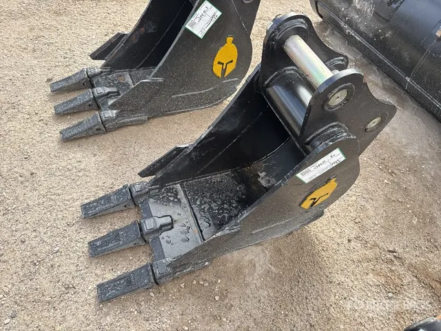 Trojan 12 in Digging Excavator Bucket - Fits 40mm Cat 303, 303.5, 304 Case, New Holland, Kobelco SK35 Deere/Hitachi 35D/G (Unused)