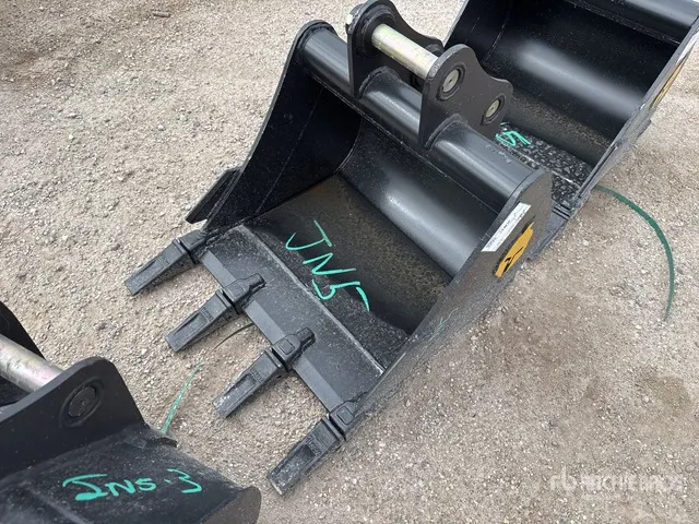 Trojan 24 in Digging Excavator Bucket - Fits 40mm Cat 303, 303.5, 304 Case, New Holland, Kobelco SK35 Deere/Hitachi 35D/G (Unused)