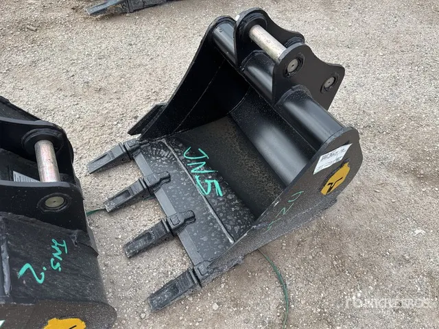Trojan 24 in Digging Excavator Bucket - Fits 40mm Cat 303, 303.5, 304 Case, New Holland, Kobelco SK35 Deere/Hitachi 35D/G (Unused)