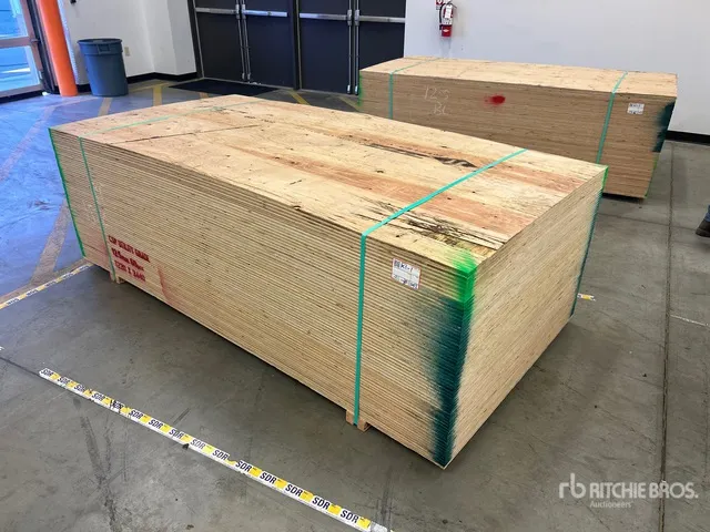 Quantity of (60) 4 ft x 8 ft (12.5 mm Thick) 1/2 in 4x8 CSP/DFP No Stamp Plywood (Unused)