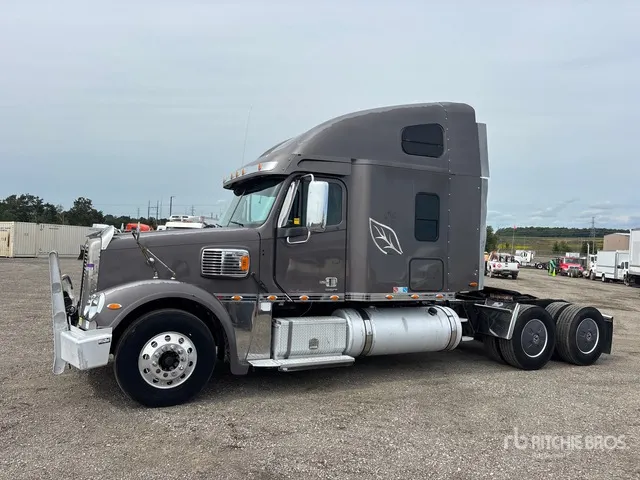 2006 Freightliner Coronado CC132 6x4 T/A Sleeper Truck Tractor