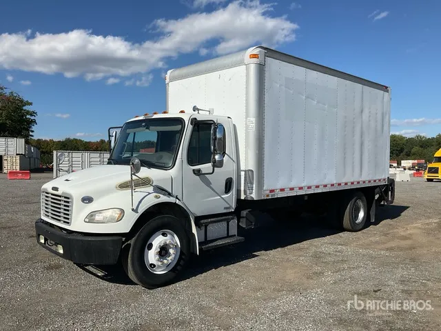 2010 Freighliner M2 106 4x2 Van Truck
