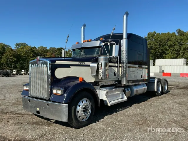 2020 Kenworth W900 6x4 T/A Sleeper Truck Tractor