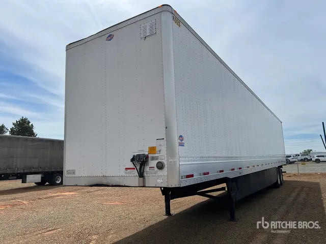 2024 Utility VS2DX 53 ft T/A Van Trailer