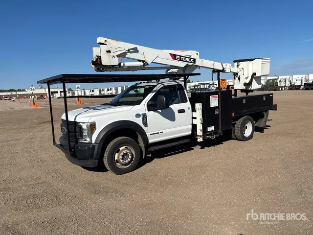 2020 Terex LT 40 40 ft on 2019 Ford F-550 XL 4x4 Bucket Truck