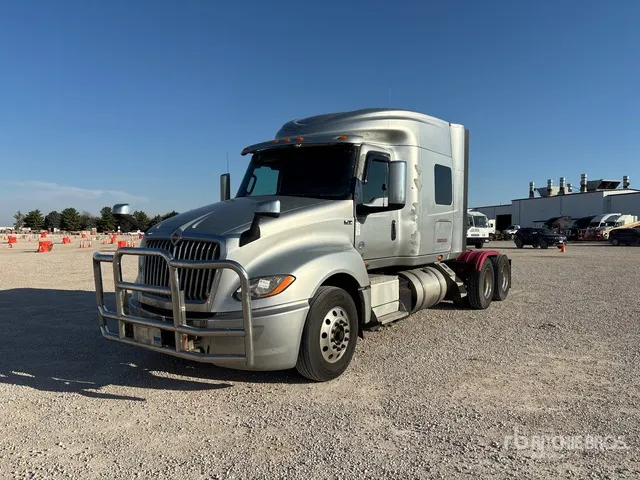 2019 International LT625 6x4 T/A Sleeper Truck Tractor
