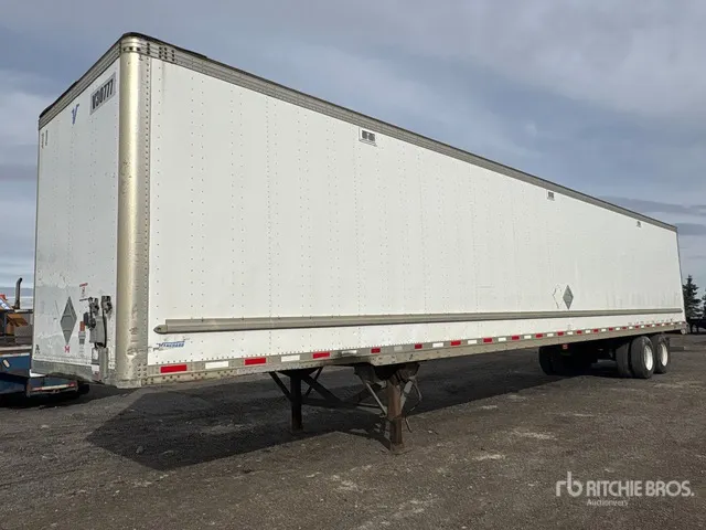 2013 Vanguard 53 ft T/A Van Trailer