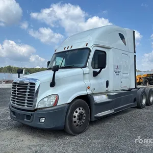 2016 Freightliner Cascadia 125 6x4 T/A Sleeper Truck Tractor
