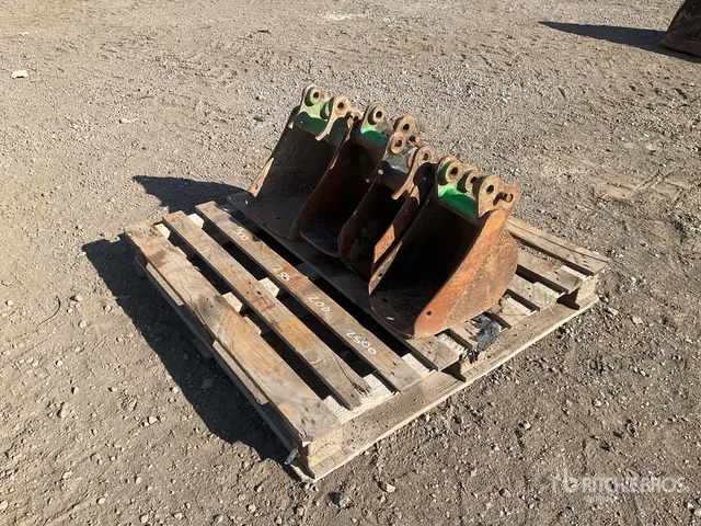 Quantity of (4) Pallets of Strickland Digging 300mm 250mm 200mm 250mm Excavator Bucket