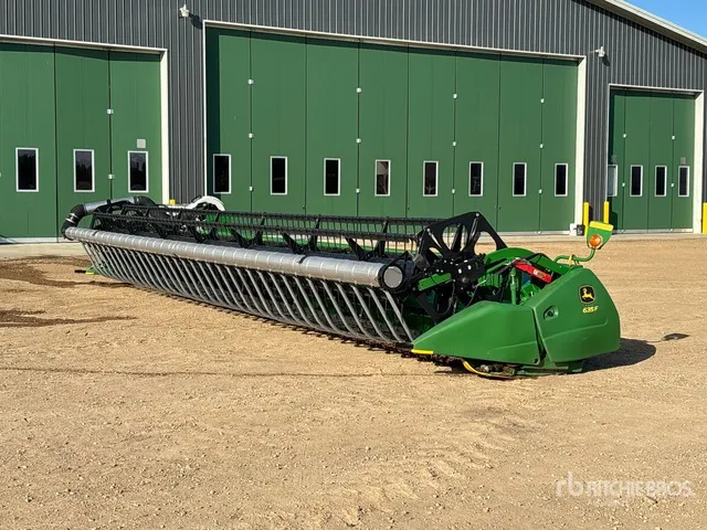 2017 John Deere 635F 35 ft Flex Combine Header
