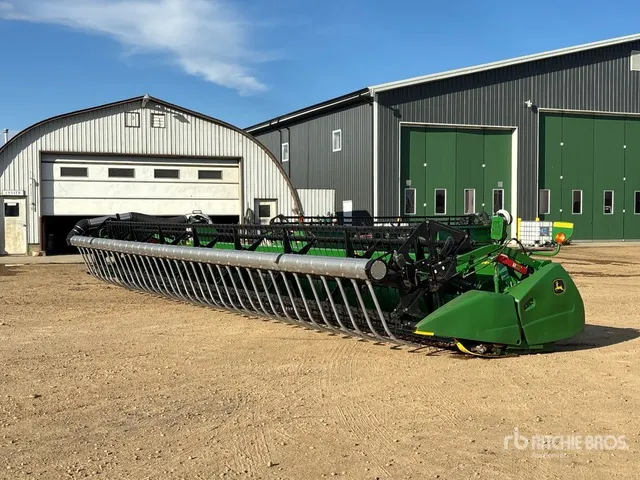 2017 John Deere 635F 35 ft Flex Combine Header
