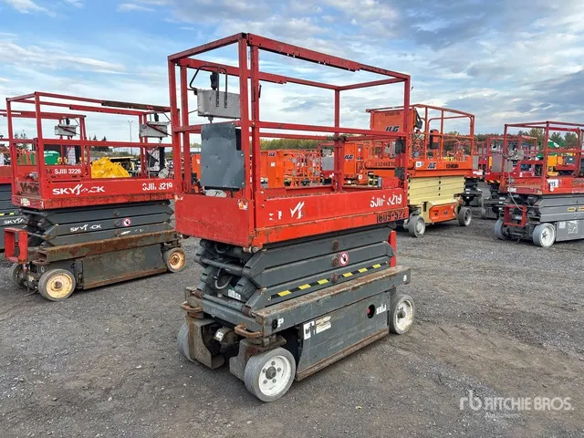 2017 Skyjack SJIII3219 Electric Scissor Lift