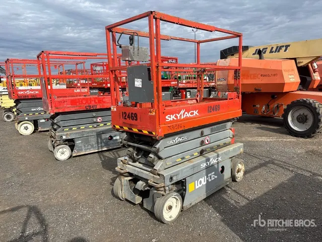 2018 Skyjack SJIII3219 Electric Scissor Lift