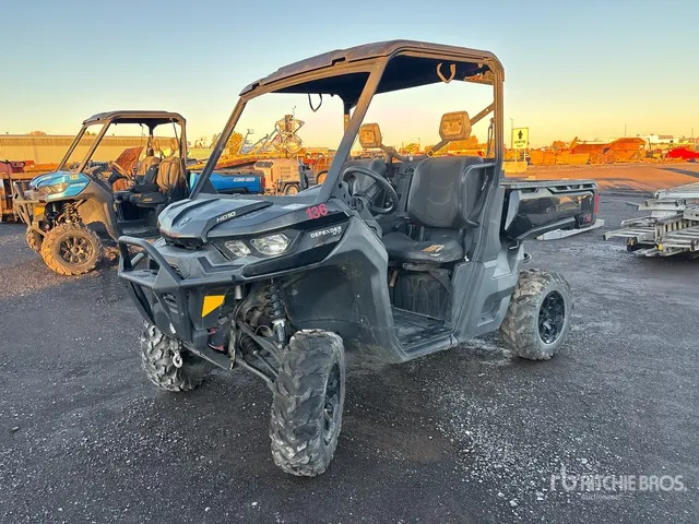 2022 Can-Am Defender XT Utility Vehicle