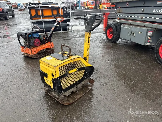 2008 Bomag BPR 35/60D Vibratory Plate Compactor