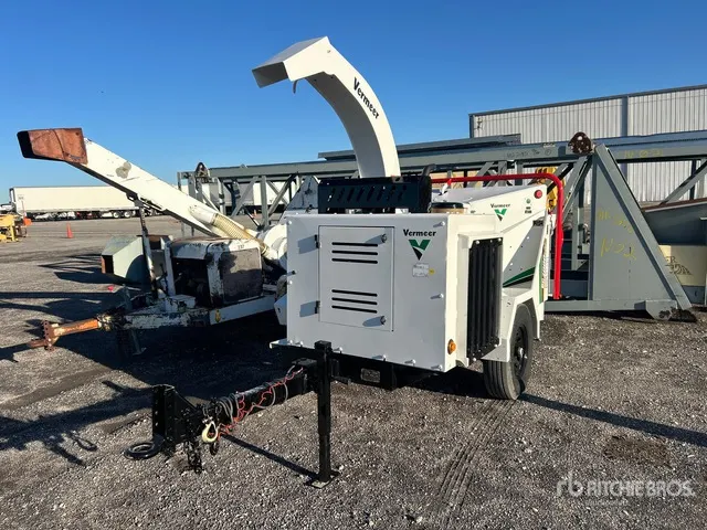 2018 Vermeer BC1000XL Tow-Behind Wood Chipper