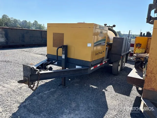 2011 Vermeer Vactron 300 gal T/A Vacuum Excavation Unit