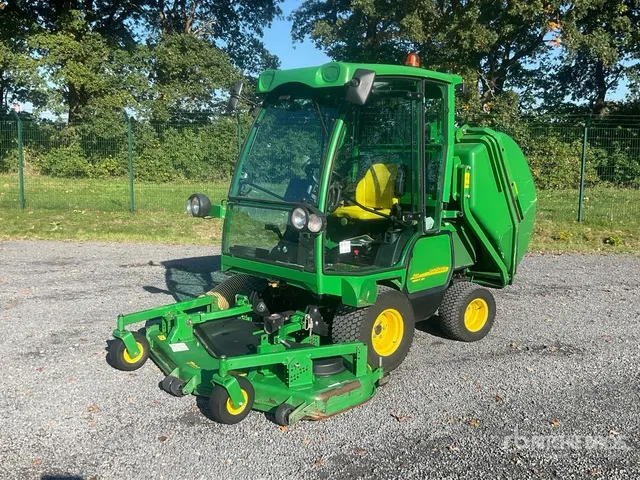 2013 John Deere F 1565 Series II Ride-On Lawn Mower
